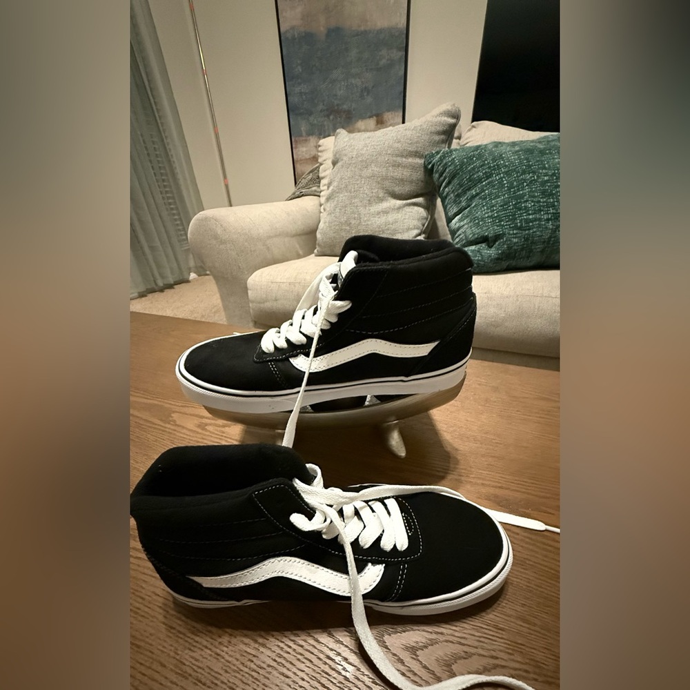 Vans Black and White High-Top Sneakers - Picture 2 of 6